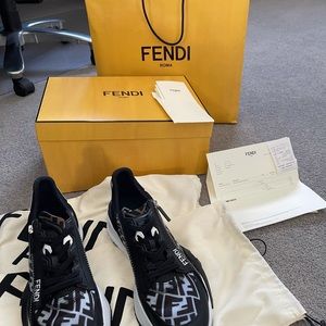 Fendi Men’s sneakers size 10. Worn once!